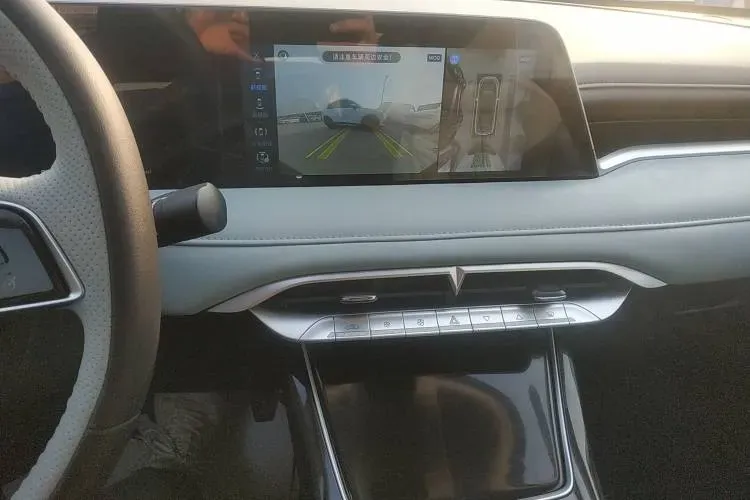 2023 Venucia Grand V DD-i 1.5T 163HP L4 E-CVT PHEV 18.4KWH,autocango,china used car exporter,china ev exporter,chinese used car exporter,chinese used ev exporter