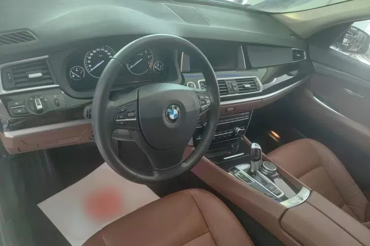 2015 BMW 5 Series GT 2.0T 245HP L4 8AT,autocango,china used car exporter,china ev exporter,chinese used car exporter,chinese used ev exporter