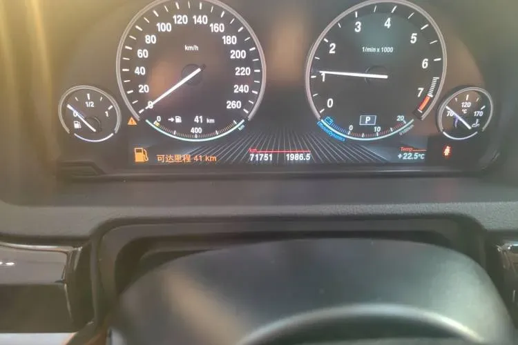 2015 BMW 5 Series GT 2.0T 245HP L4 8AT,autocango,china used car exporter,china ev exporter,chinese used car exporter,chinese used ev exporter