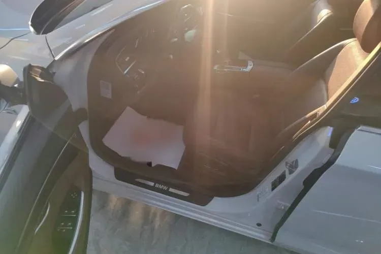 2015 BMW 5 Series GT 2.0T 245HP L4 8AT,autocango,china used car exporter,china ev exporter,chinese used car exporter,chinese used ev exporter