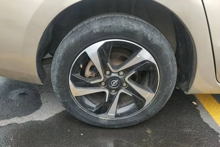 2017 HaiMa Family 1.6L 125HP L4 6AT,autocango,china used car exporter,china ev exporter,chinese used car exporter,chinese used ev exporter