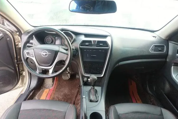 2017 HaiMa Family 1.6L 125HP L4 6AT,autocango,china used car exporter,china ev exporter,chinese used car exporter,chinese used ev exporter