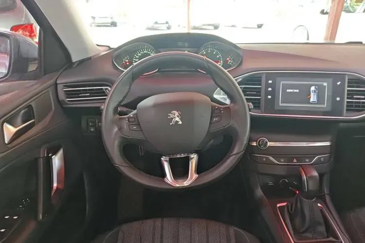 2015 Peugeot 308S 1.2T 136HP L3 6AT,autocango,china used car exporter,china ev exporter,chinese used car exporter,chinese used ev exporter