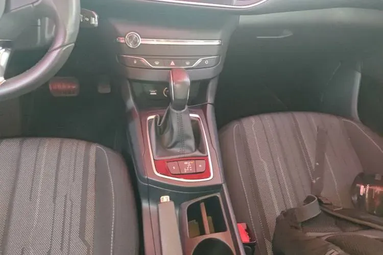 2015 Peugeot 308S 1.2T 136HP L3 6AT,autocango,china used car exporter,china ev exporter,chinese used car exporter,chinese used ev exporter