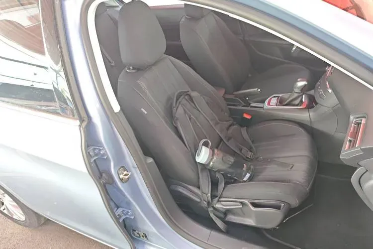 2015 Peugeot 308S 1.2T 136HP L3 6AT,autocango,china used car exporter,china ev exporter,chinese used car exporter,chinese used ev exporter