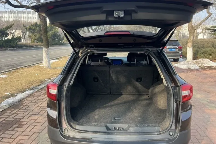 2016 DongFeng Aeolus AX3 1.5L 116HP L4 5MT,autocango,china used car exporter,china ev exporter,chinese used car exporter,chinese used ev exporter