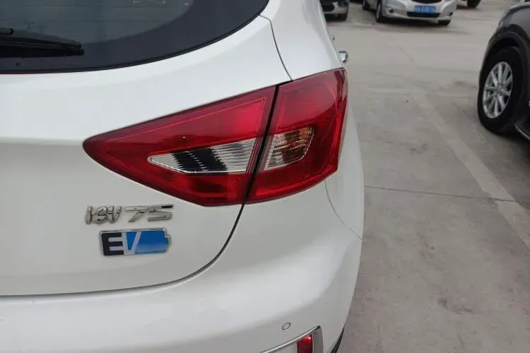 2019 JAC iEV7S BEV 42.8KWH,autocango,china used car exporter,china ev exporter,chinese used car exporter,chinese used ev exporter