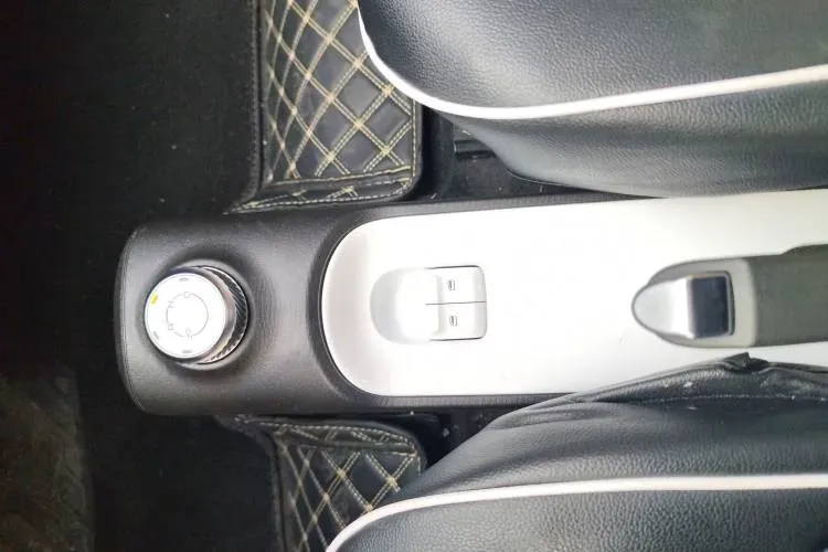 2022 WuLing HongGuang MINI EV BEV 17.3KWH,autocango,china used car exporter,china ev exporter,chinese used car exporter,chinese used ev exporter