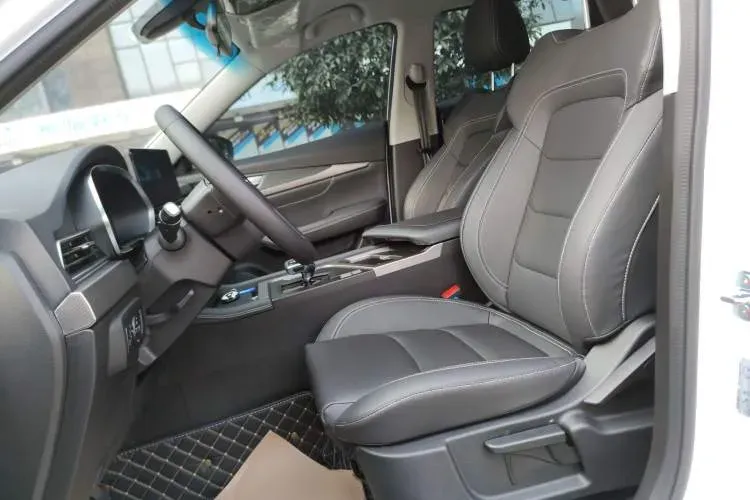 2022 Soueast DX8S 1.5T 156HP L4 6DCT,autocango,china used car exporter,china ev exporter,chinese used car exporter,chinese used ev exporter