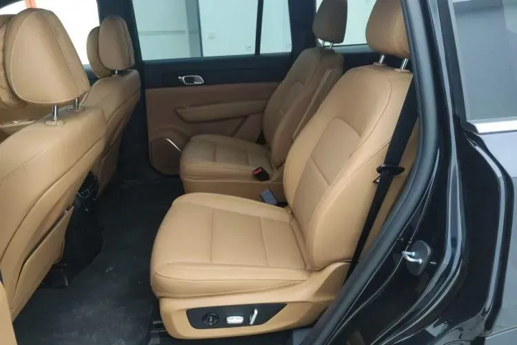 2021 Li ONE Range Extended 131HP REEV 40.5KWH,autocango,china used car exporter,china ev exporter,chinese used car exporter,chinese used ev exporter