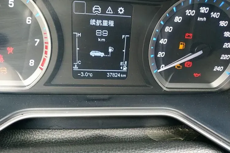 2020 ChangAn Oshan X7 1.5T 178HP L4 6MT,autocango,china used car exporter,china ev exporter,chinese used car exporter,chinese used ev exporter