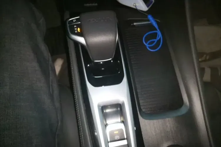 2022 DongFeng Aeolus HaoJi 1.5T 204HP L4 7DCT,autocango,china used car exporter,china ev exporter,chinese used car exporter,chinese used ev exporter