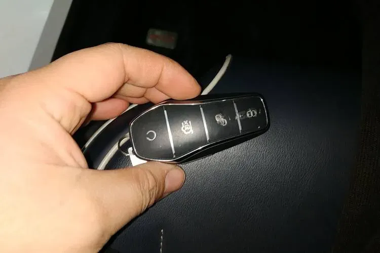 2021 BYD Qin Plus 1.5L 110HP L4 E-CVT PHEV 18.32KWH,autocango,china used car exporter,china ev exporter,chinese used car exporter,chinese used ev exporter