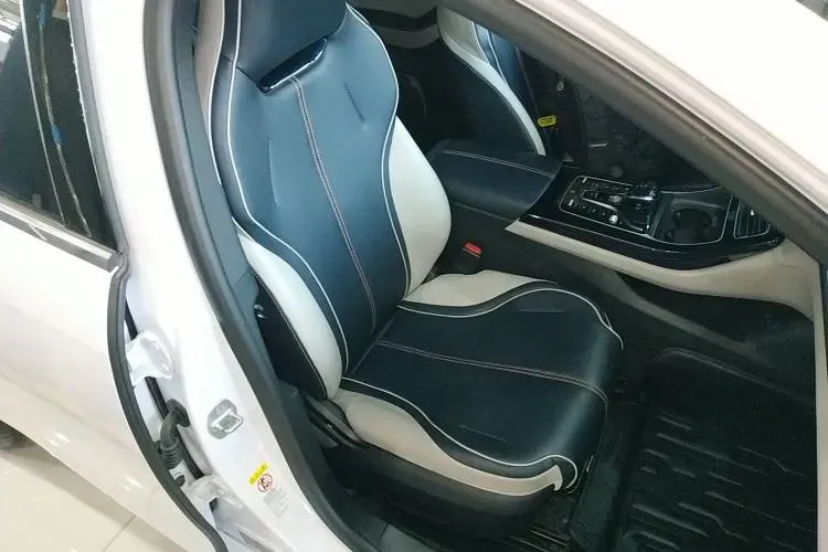 2021 BYD Qin Plus 1.5L 110HP L4 E-CVT PHEV 18.32KWH,autocango,china used car exporter,china ev exporter,chinese used car exporter,chinese used ev exporter