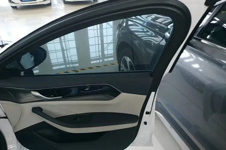 2021 BYD Qin Plus 1.5L 110HP L4 E-CVT PHEV 18.32KWH,autocango,china used car exporter,china ev exporter,chinese used car exporter,chinese used ev exporter