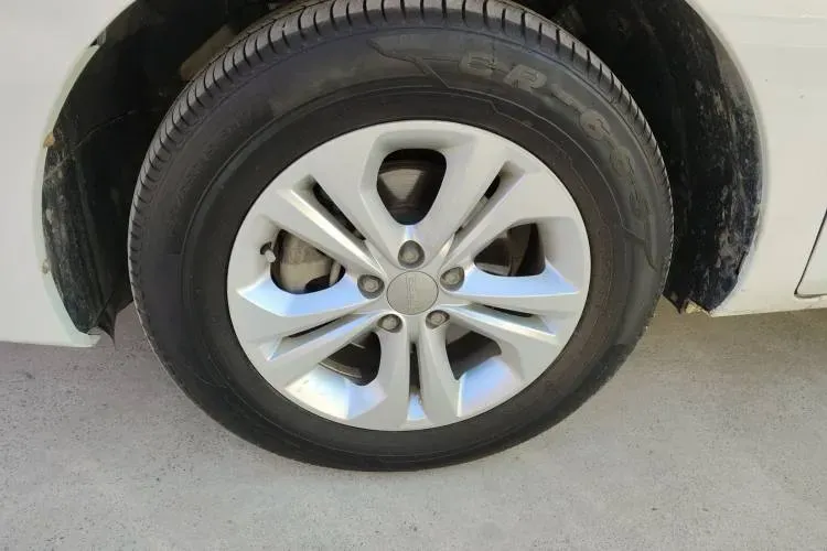 2017 JinBei F50 1.6L 118HP L4 5MT,autocango,china used car exporter,china ev exporter,chinese used car exporter,chinese used ev exporter