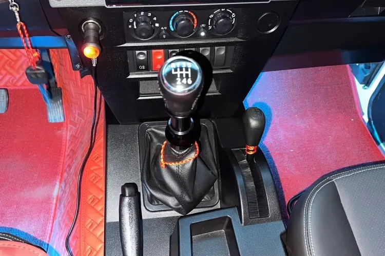 2023 BAW 212 2.4T 211HP L4 6MT,autocango,china used car exporter,china ev exporter,chinese used car exporter,chinese used ev exporter