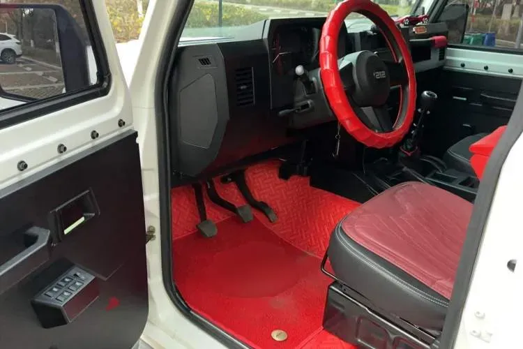 2023 BAW 212 2.4T 211HP L4 6MT,autocango,china used car exporter,china ev exporter,chinese used car exporter,chinese used ev exporter