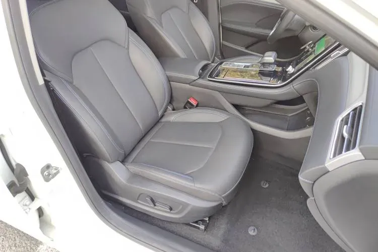 2021 Rising Auto ER6 BEV 69.9KWH,autocango,china used car exporter,china ev exporter,chinese used car exporter,chinese used ev exporter