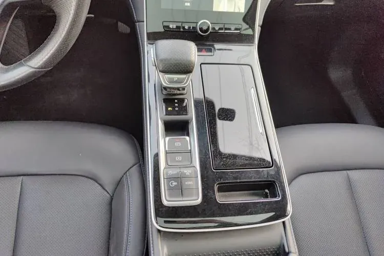 2021 Rising Auto ER6 BEV 69.9KWH,autocango,china used car exporter,china ev exporter,chinese used car exporter,chinese used ev exporter