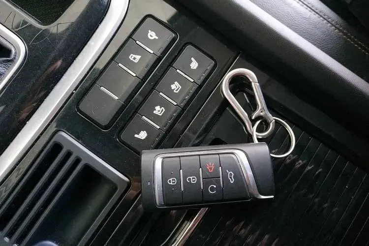 2017 GAC Trumpchi GS7 2.0T 201HP L4 6AT,autocango,china used car exporter,china ev exporter,chinese used car exporter,chinese used ev exporter