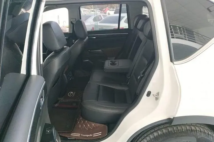 2017 GAC Trumpchi GS7 2.0T 201HP L4 6AT,autocango,china used car exporter,china ev exporter,chinese used car exporter,chinese used ev exporter