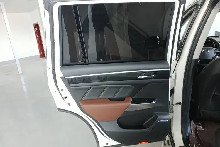 2017 GAC Trumpchi GS7 2.0T 201HP L4 6AT,autocango,china used car exporter,china ev exporter,chinese used car exporter,chinese used ev exporter