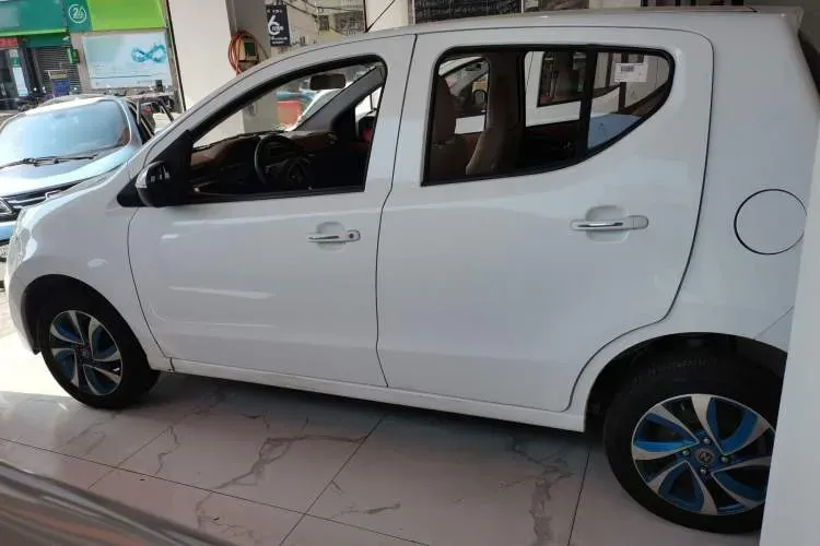 2018 Zotye Cloud 100 BEV 28.4KWH,autocango,china used car exporter,china ev exporter,chinese used car exporter,chinese used ev exporter