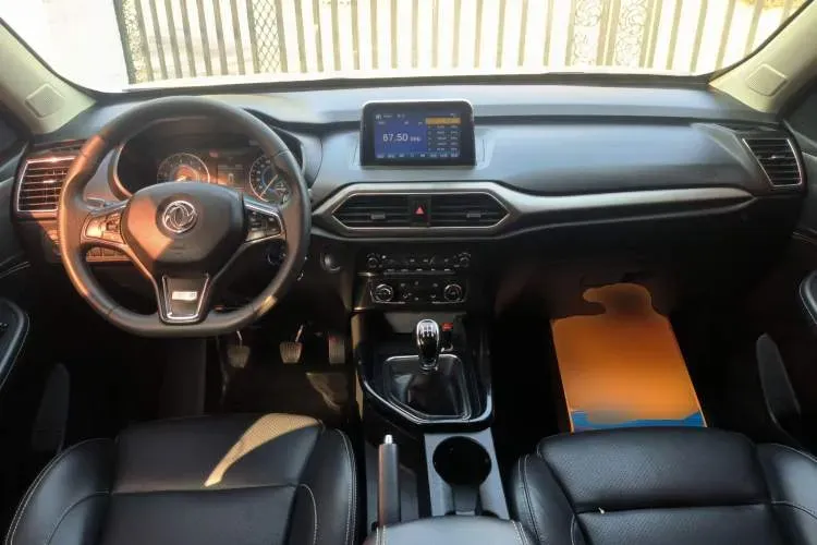 2018 DongFeng Fengon Fengon S560 1.8L 139HP L4 5MT,autocango,china used car exporter,china ev exporter,chinese used car exporter,chinese used ev exporter