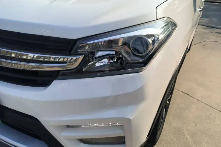 2018 DongFeng Fengon Fengon S560 1.8L 139HP L4 5MT,autocango,china used car exporter,china ev exporter,chinese used car exporter,chinese used ev exporter