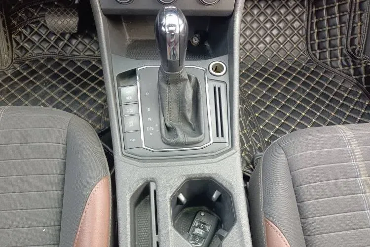 2018 Volkswagen Lavida 1.4T 150HP L4 7DCT,autocango,china used car exporter,china ev exporter,chinese used car exporter,chinese used ev exporter