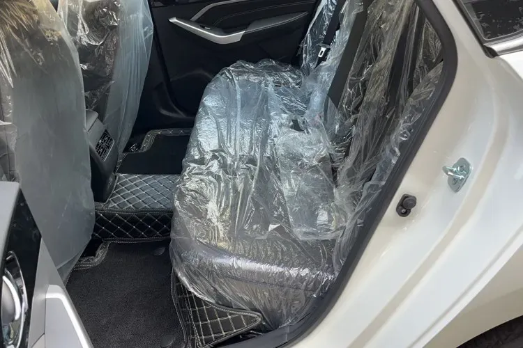 2023 Venucia D60 EV BEV 47KWH,autocango,china used car exporter,china ev exporter,chinese used car exporter,chinese used ev exporter