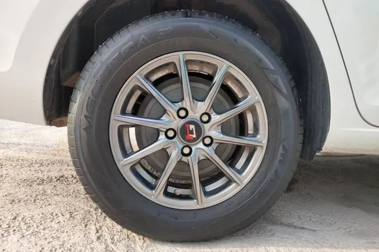 2021 Volkswagen Santana 1.5L 112HP L4 5MT,autocango,china used car exporter,china ev exporter,chinese used car exporter,chinese used ev exporter