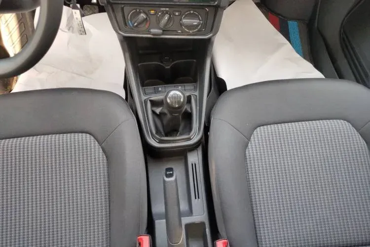 2021 Volkswagen Santana 1.5L 112HP L4 5MT,autocango,china used car exporter,china ev exporter,chinese used car exporter,chinese used ev exporter