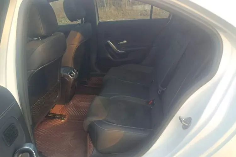2020 Mercedes-Benz A Class 1.3T 163HP L4 7DCT,autocango,china used car exporter,china ev exporter,chinese used car exporter,chinese used ev exporter