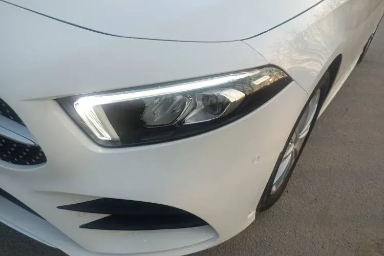 2020 Mercedes-Benz A Class 1.3T 163HP L4 7DCT,autocango,china used car exporter,china ev exporter,chinese used car exporter,chinese used ev exporter