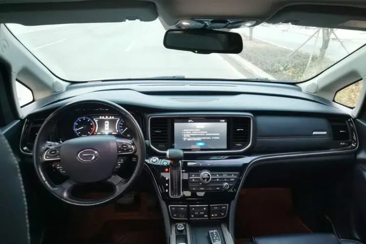 2019 GAC Trumpchi M8 2.0T 201HP L4 6AT,autocango,china used car exporter,china ev exporter,chinese used car exporter,chinese used ev exporter