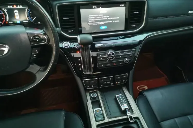 2019 GAC Trumpchi M8 2.0T 201HP L4 6AT,autocango,china used car exporter,china ev exporter,chinese used car exporter,chinese used ev exporter