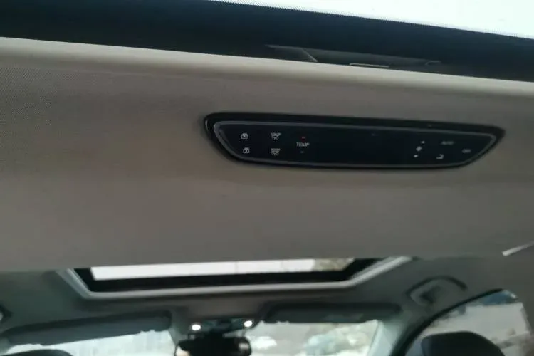 2019 GAC Trumpchi M8 2.0T 201HP L4 6AT,autocango,china used car exporter,china ev exporter,chinese used car exporter,chinese used ev exporter