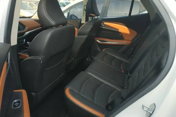 2017 Zotye T300 1.5L 112HP L4 5MT,autocango,china used car exporter,china ev exporter,chinese used car exporter,chinese used ev exporter