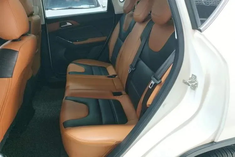 2016 BeiJing Auto Senova X35 1.5L 116HP L4 5MT,autocango,china used car exporter,china ev exporter,chinese used car exporter,chinese used ev exporter