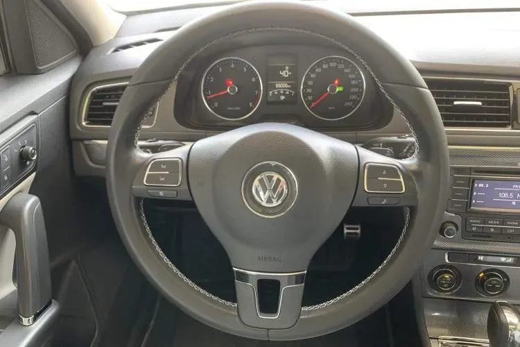 2014 Volkswagen Cross Lavida 1.6L 110HP L4 6AT,autocango,china used car exporter,china ev exporter,chinese used car exporter,chinese used ev exporter