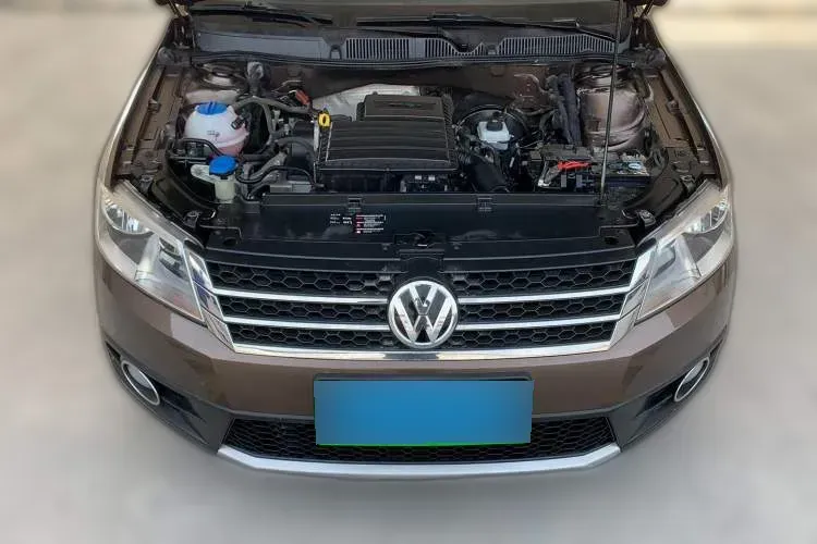 2014 Volkswagen Cross Lavida 1.6L 110HP L4 6AT,autocango,china used car exporter,china ev exporter,chinese used car exporter,chinese used ev exporter