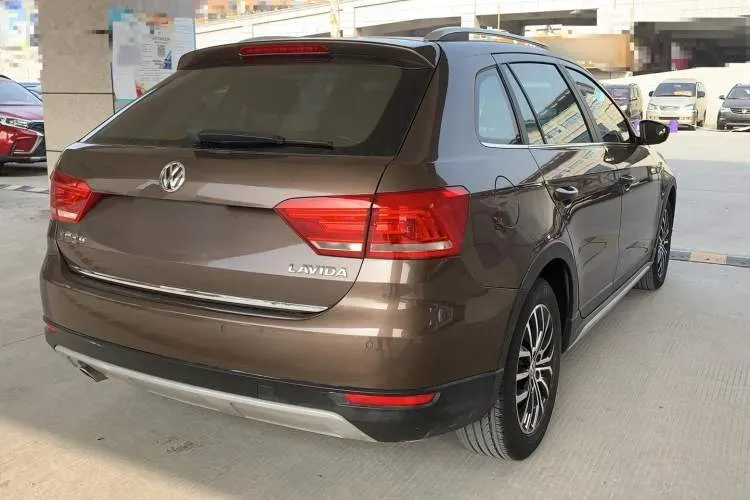 2014 Volkswagen Cross Lavida 1.6L 110HP L4 6AT,autocango,china used car exporter,china ev exporter,chinese used car exporter,chinese used ev exporter