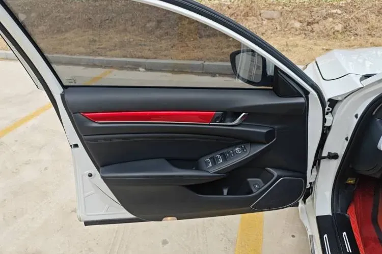 2018 Honda Accord 1.5T 194HP L4 CVT,autocango,china used car exporter,china ev exporter,chinese used car exporter,chinese used ev exporter