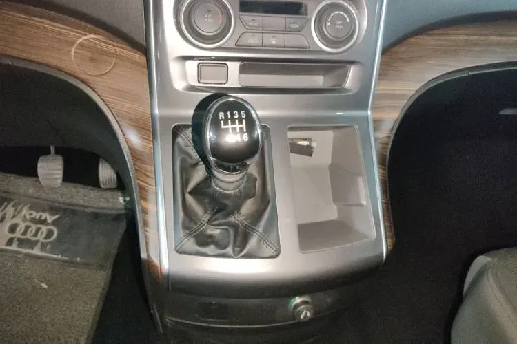 2021 DongFeng Forthing LingZhi Plus 2.0L 133HP L4 6MT,autocango,china used car exporter,china ev exporter,chinese used car exporter,chinese used ev exporter