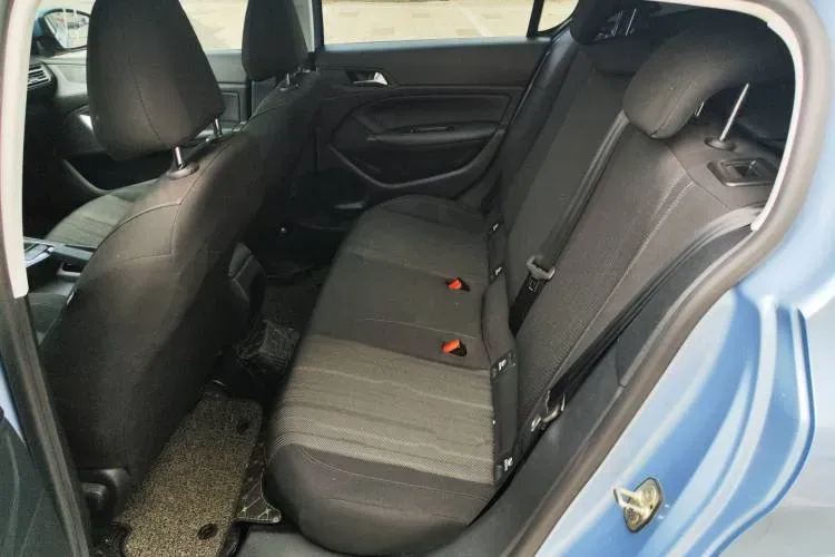 2015 Peugeot 308S 1.2T 136HP L3 6AT,autocango,china used car exporter,china ev exporter,chinese used car exporter,chinese used ev exporter