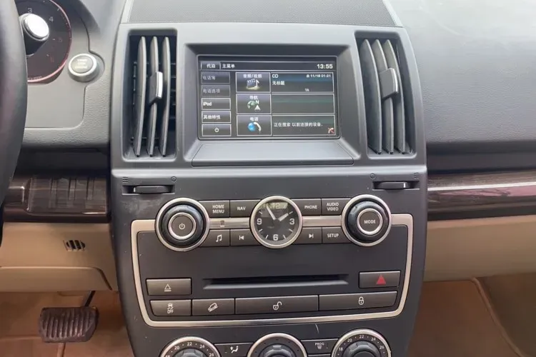 2014 Land Rover Freelander 2 2.2T 190HP L4 6AT,autocango,china used car exporter,china ev exporter,chinese used car exporter,chinese used ev exporter