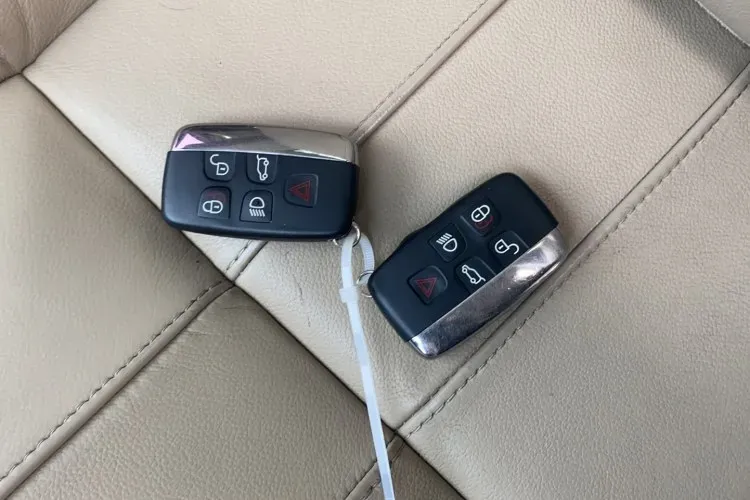 2014 Land Rover Freelander 2 2.2T 190HP L4 6AT,autocango,china used car exporter,china ev exporter,chinese used car exporter,chinese used ev exporter