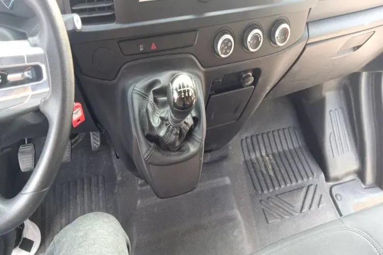 2022 JMC FuShun 2.0T 146HP L4 6MT,autocango,china used car exporter,china ev exporter,chinese used car exporter,chinese used ev exporter